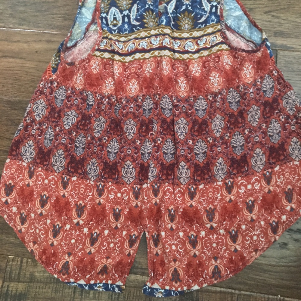 Cropped Pattern Tank - Picture 5 of 5